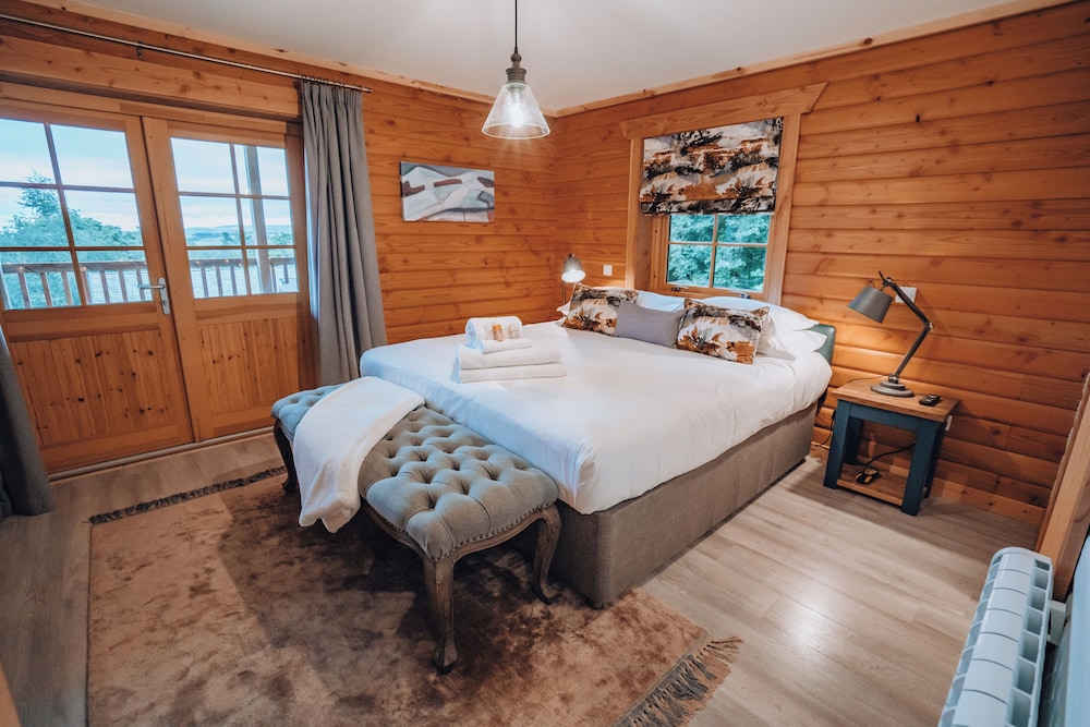 Cabin, 3 Bedrooms (Aspen) photo 2