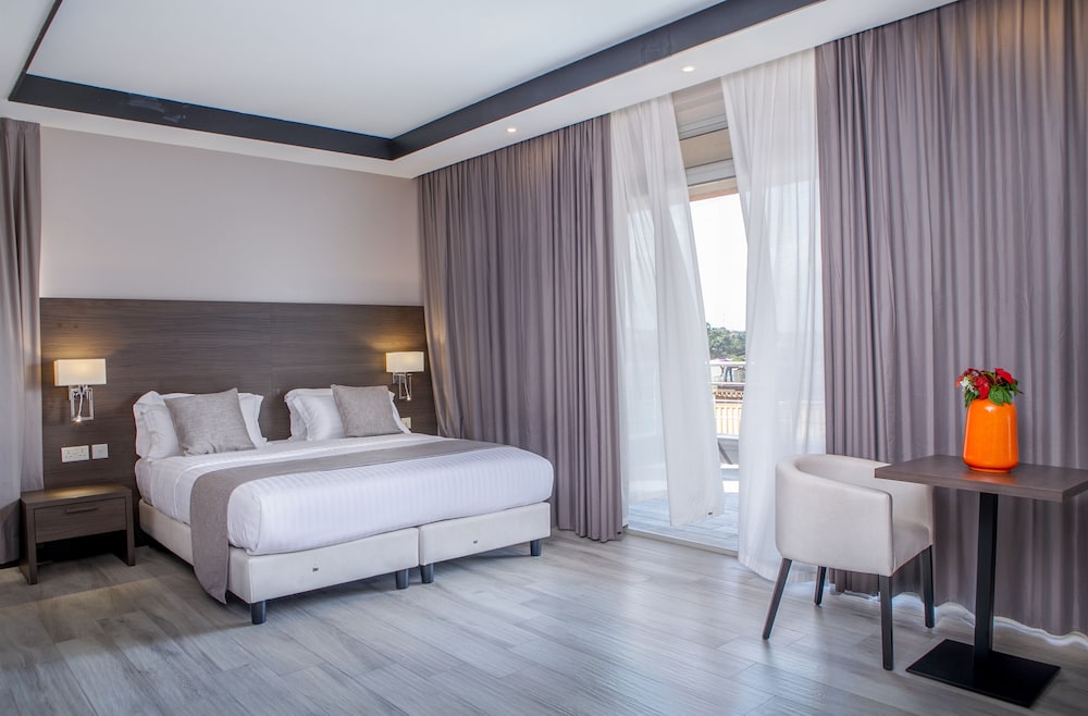 Executive Room photo 3