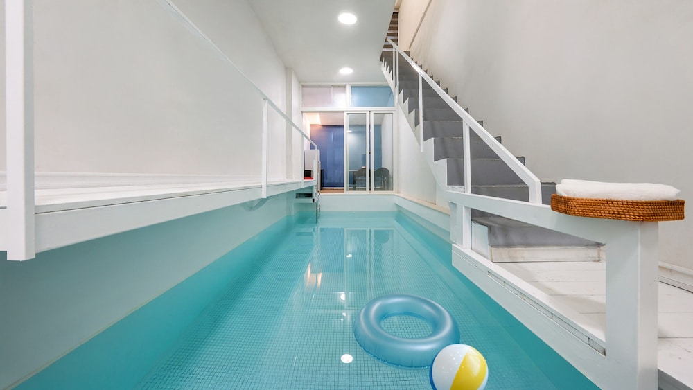 Basic Room, 1 Bedroom (102 (private pool/ No View/Budget))