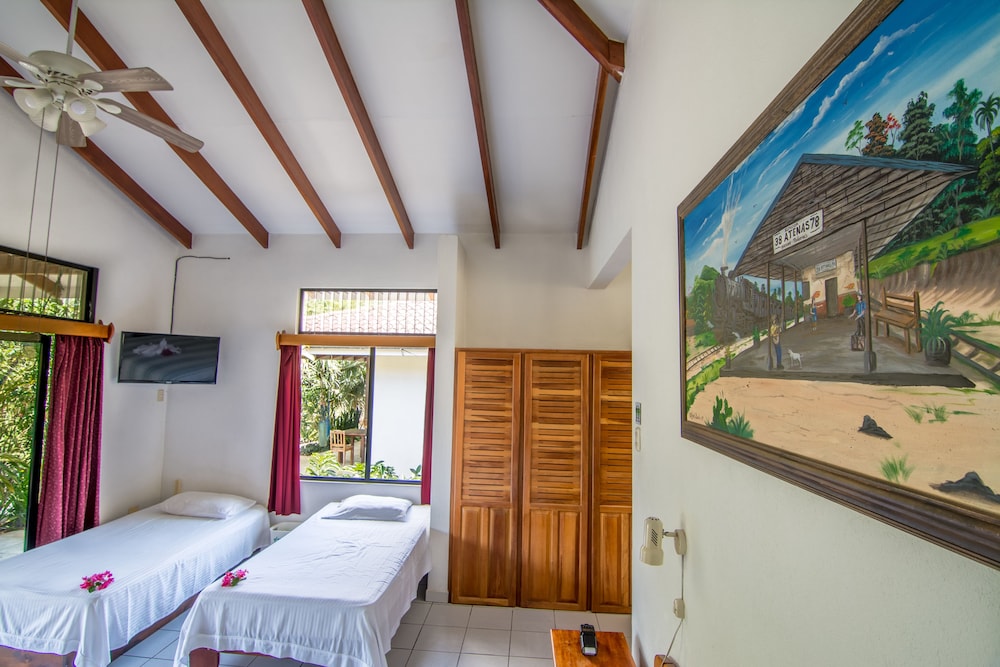 Standard Villa, Multiple Beds, Kitchen photo 3