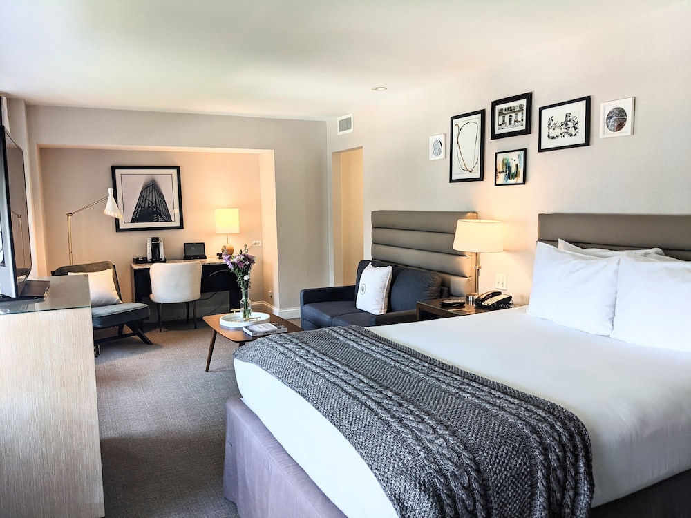 King Junior Suite