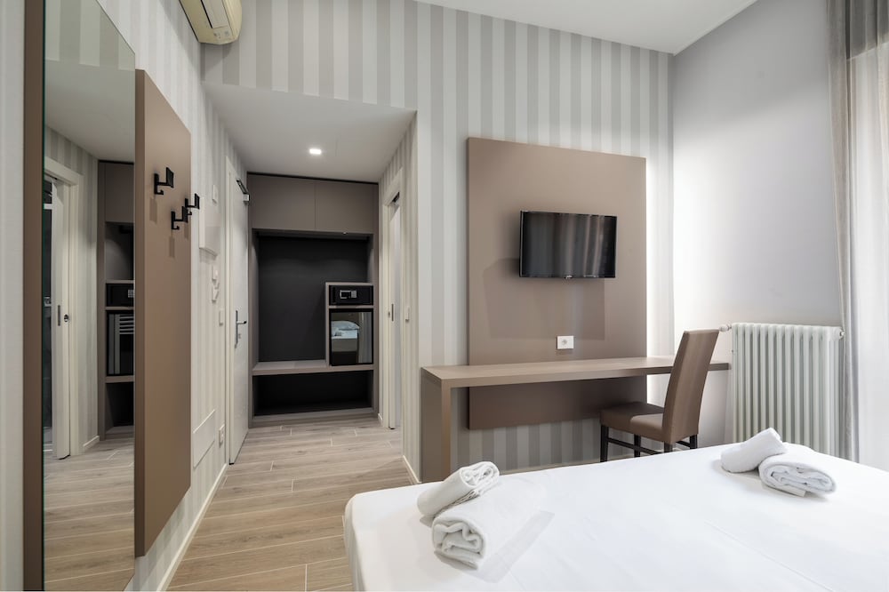 Double or Twin Room photo 1