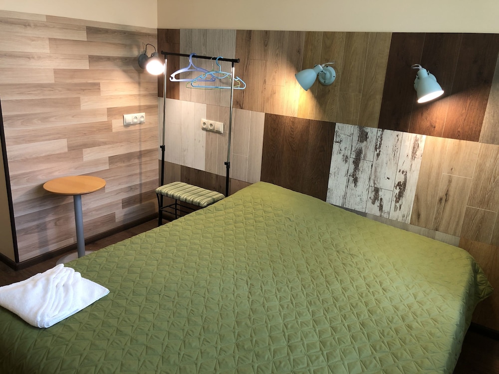 Basic Double Room, 1 Double Bed, Private Bathroom photo 2