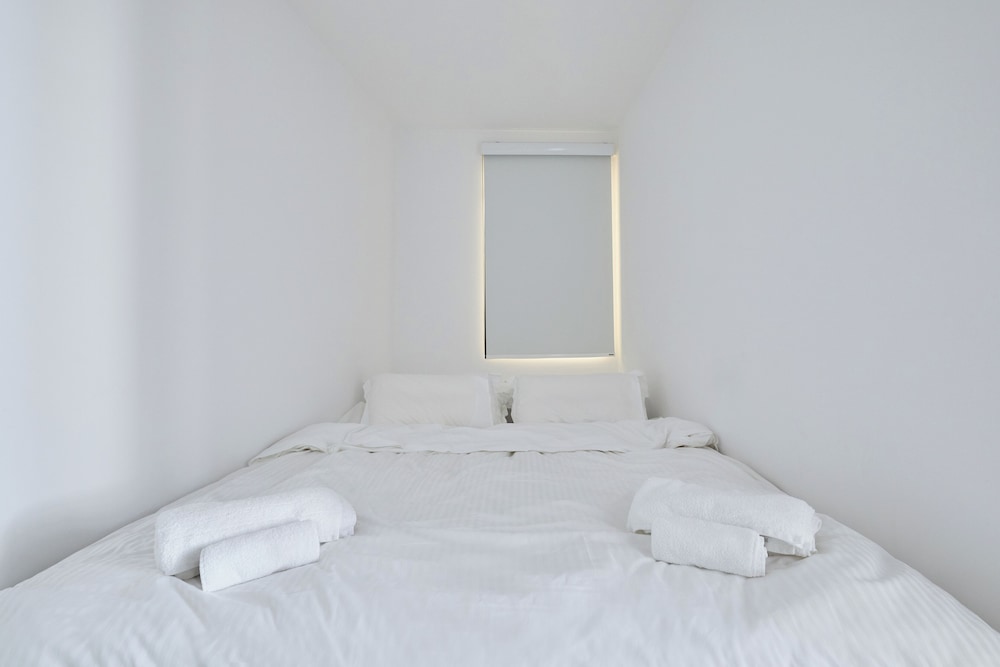 Senior Studio Suite