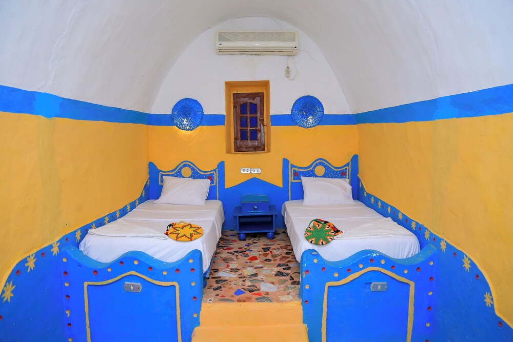 Legacy Twin Beds Room photo 3