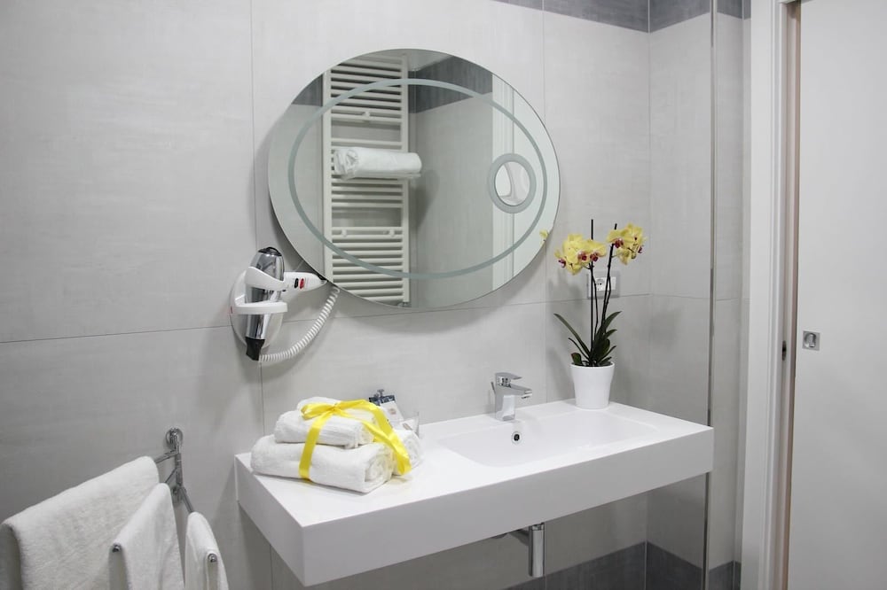 Double or Twin Room photo 2