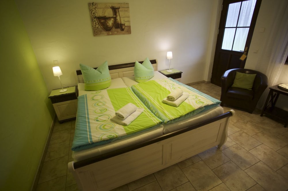 Basic Double Room (Zimmer Nr.9) photo 1