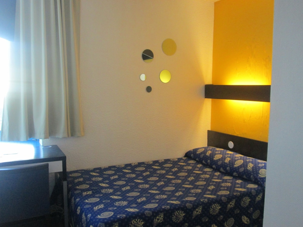 Standard Room photo 1