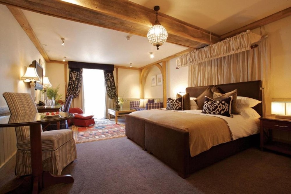 Junior Studio Suite, Non Smoking, Ensuite, photo 6