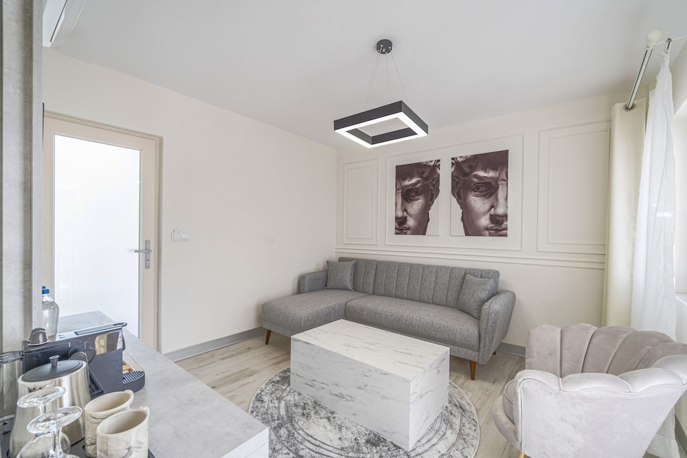 Junior Suite, 1 Bedroom, Non Smoking, Sea View - Photo 12