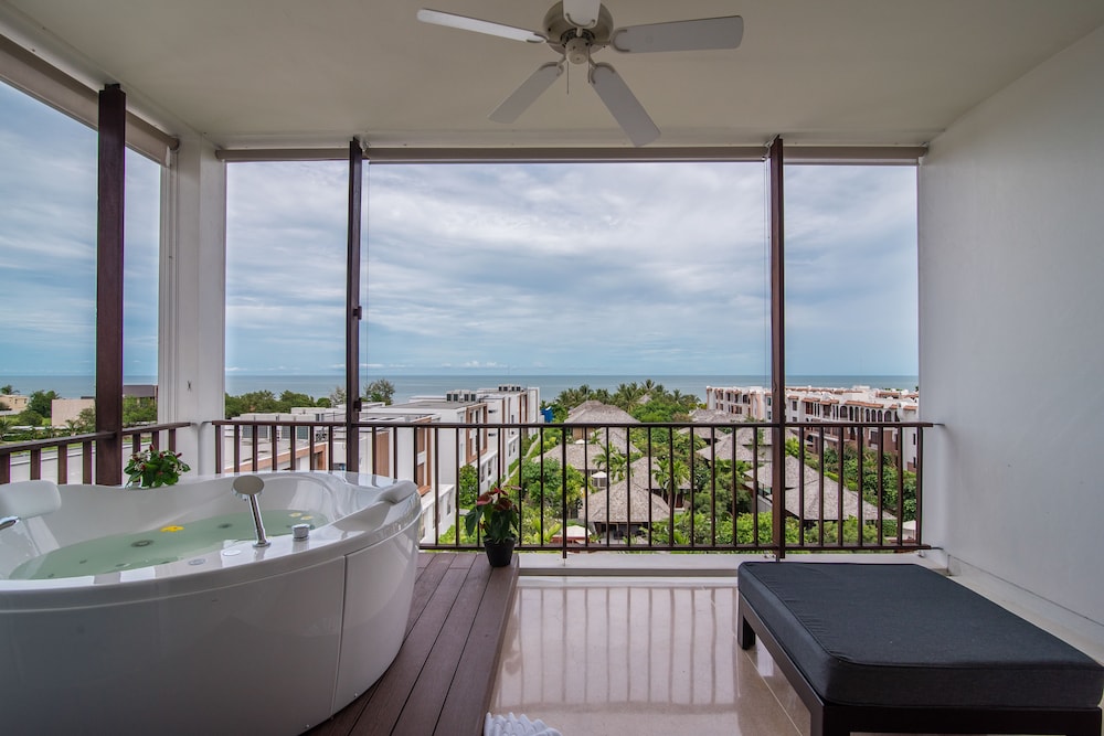 Seaview Sky Villa - Photo 3