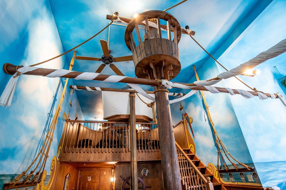 Room (Treasure Island II)