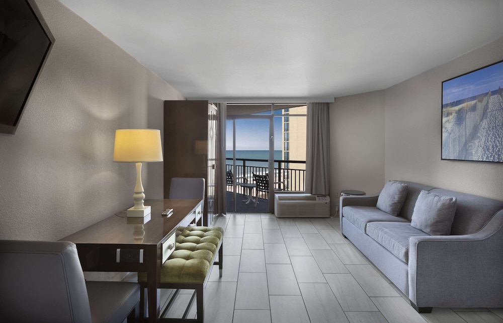 Premium Suite, Kitchen, Ocean View - Photo 1