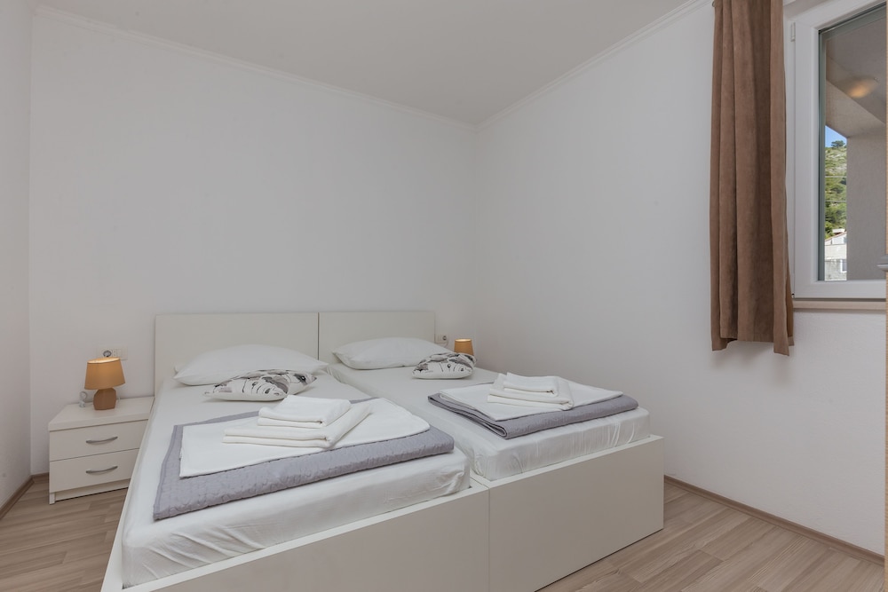 Deluxe Apartment, 2 Bedrooms, Private Bathroom, Sea View photo 3