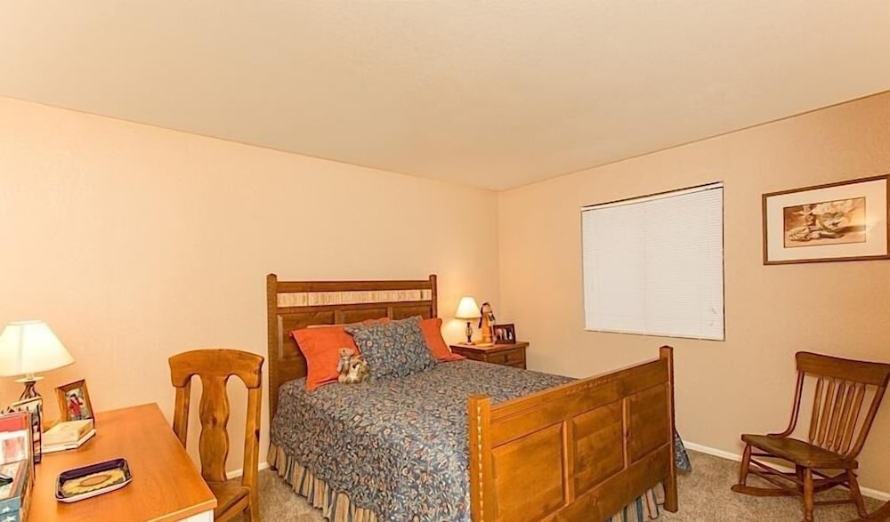Condo, 3 Bedrooms, Pool View photo 1