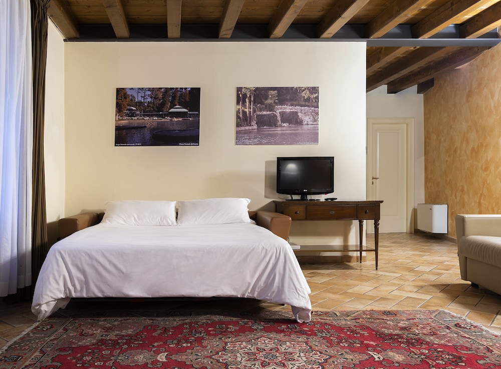 Basic Apartment, 1 Bedroom, Jetted Tub, Annex Building (Bilocale con Parco Termale - 6 pax) photo 3