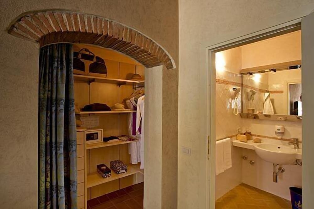 Double Room, Balcony, Sea View photo 2