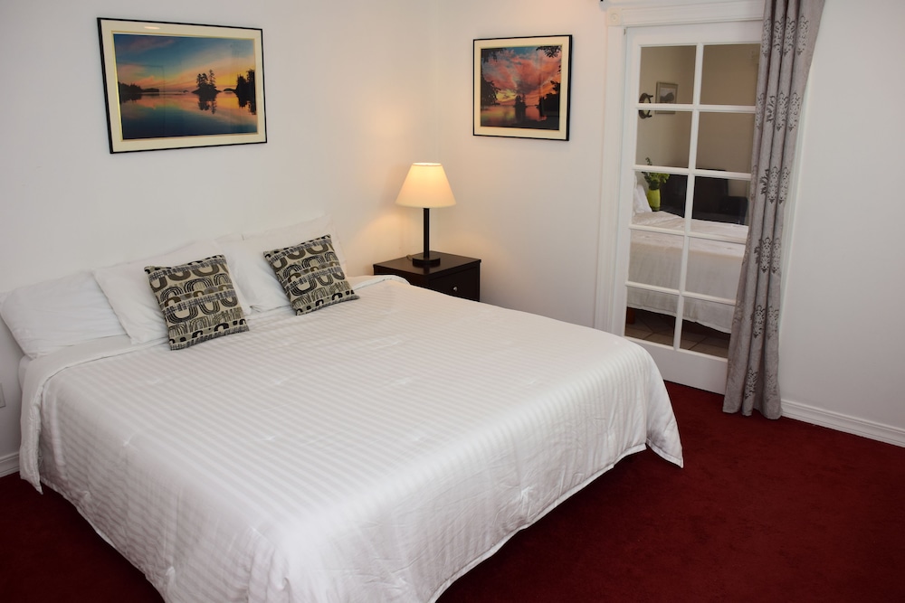 1 Bedroom Suite A photo 1