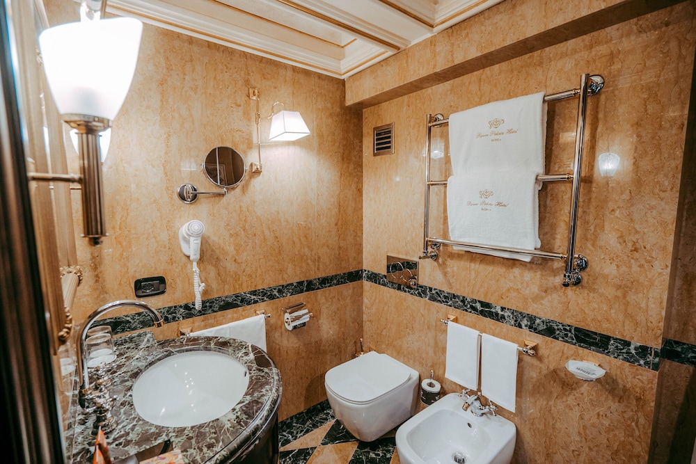 Panoramic Suite, Terrace thumbnail 6