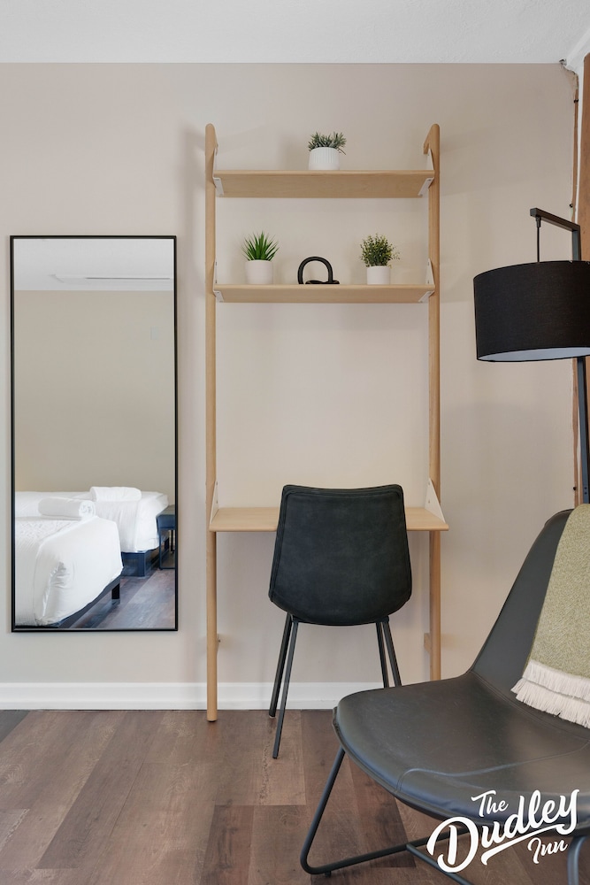 Luxury Room, 2 Queen Beds, Non Smoking, Ground Floor photo 3