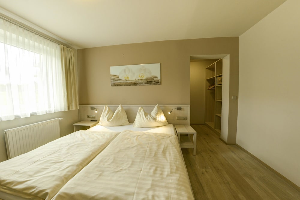 Panoramic Suite, 2 Bedrooms, Terrace, Lake View (Cleaning Fee 65 Euro)