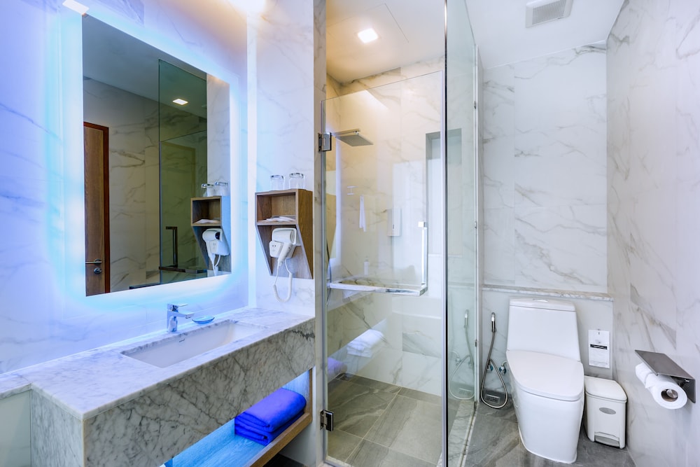 Deluxe Plunge Pool Room - Photo 3
