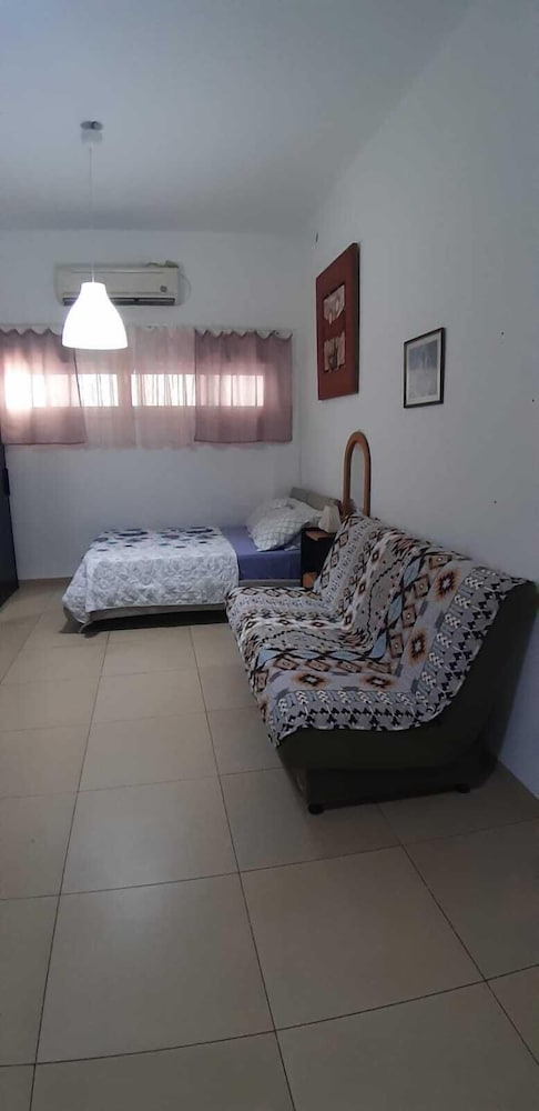 Classic Quadruple Room, 1 Bedroom, Non Smoking, City View photo 3