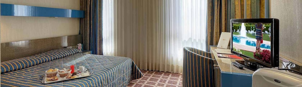 Business Double or Twin Room - Photo 4