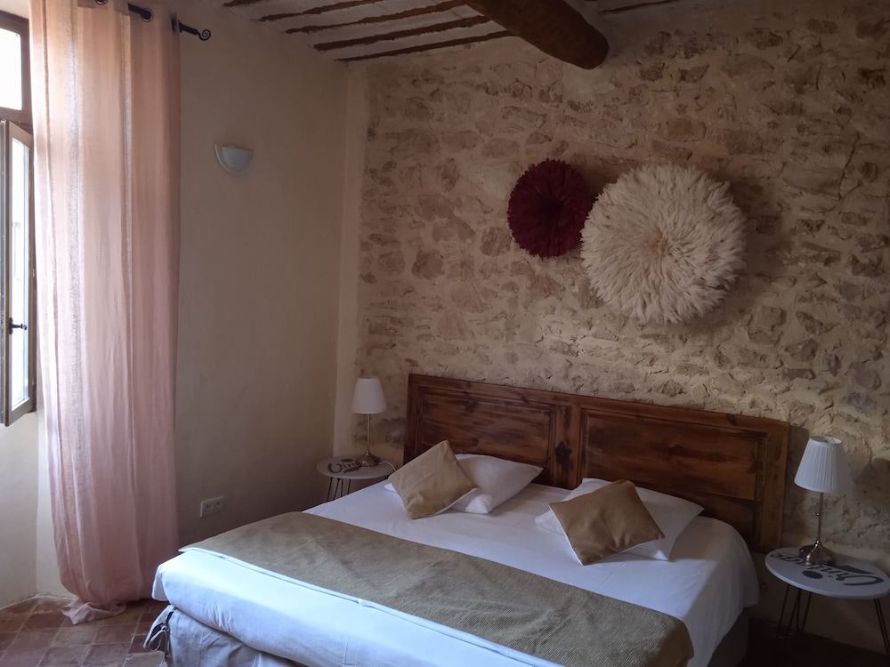 Double or Twin Room, Private Bathroom, Courtyard View (Côté cour - 1er Etage) photo 3