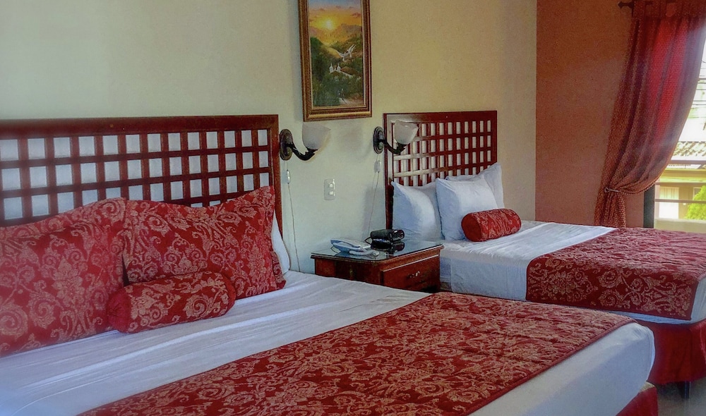 Premium Suite, 1 Bedroom, Refrigerator & Microwave, Corner