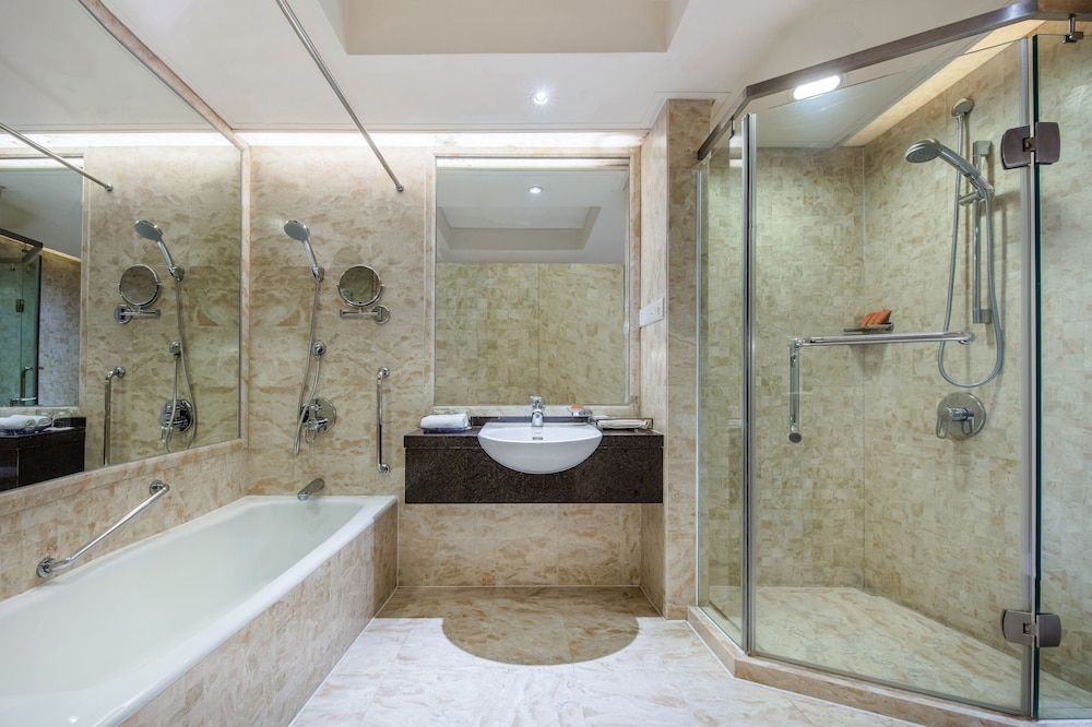 Suite, 1 Bedroom, Club Lounge Access - Photo 8