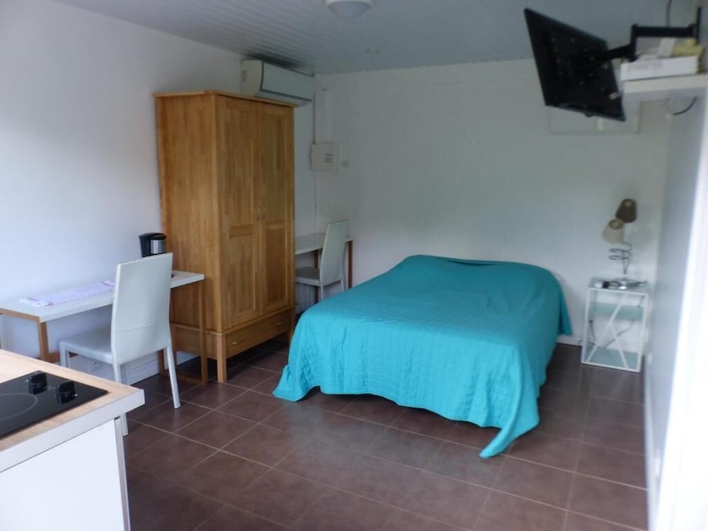 Classic Studio, 1 Double Bed, Garden Area photo 1