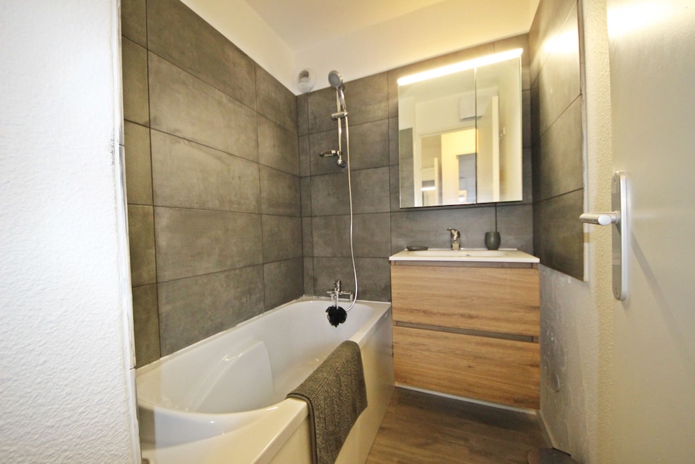 Basic Apartment (284la) photo 3