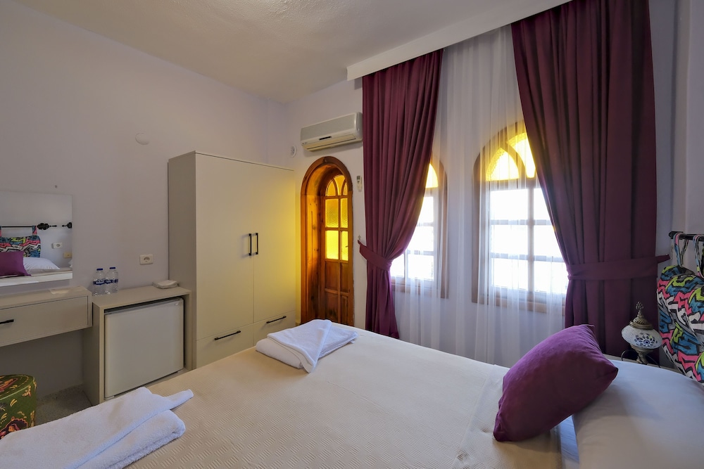 Superior Double Room, Balcony - Photo 2