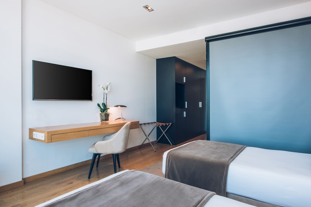 Superior Double Room, City View (Single Use) photo 2