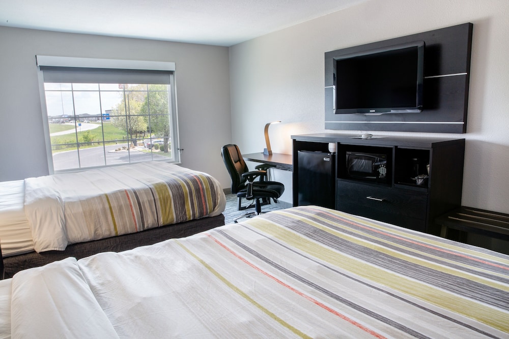 Room, 2 Queen Beds, Accessible, Non Smoking - Photo 4