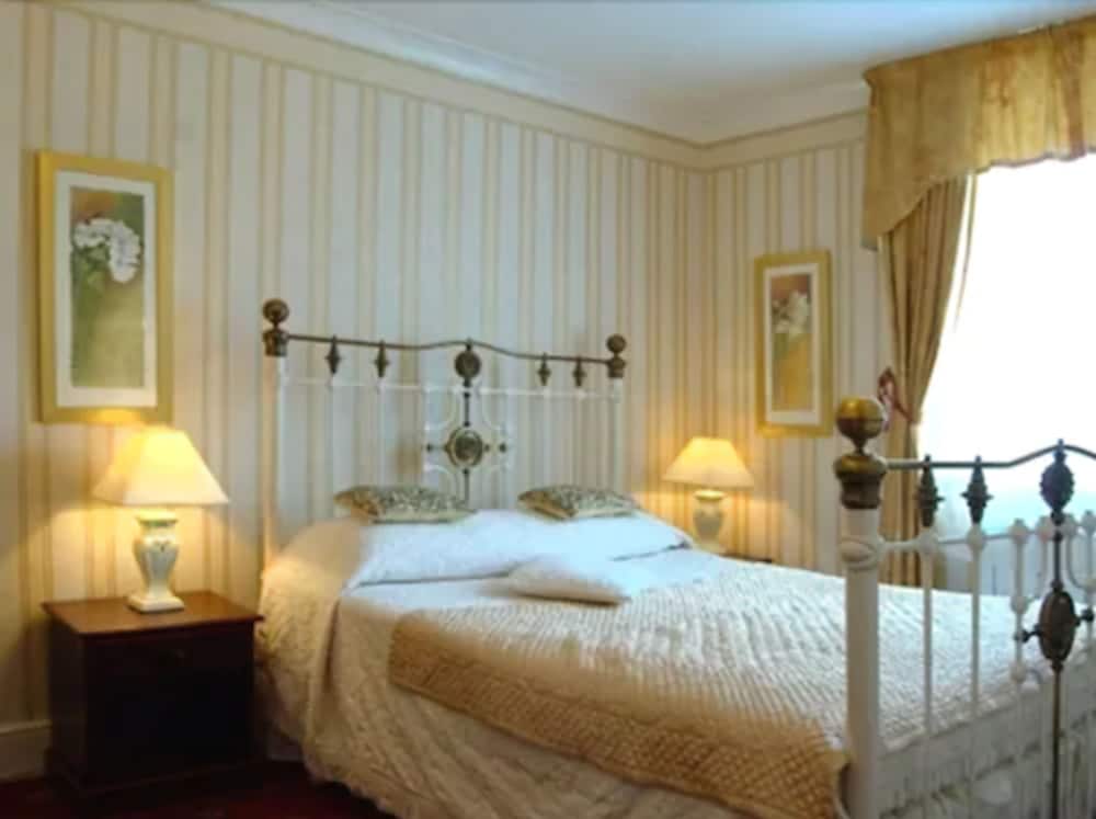 Superior Suite, Ensuite photo 1
