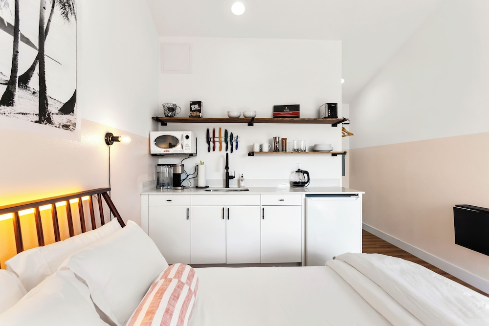 Superior Double Room, 2 Queen Beds photo 3