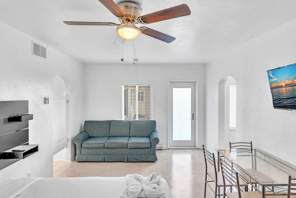 Apartment - Photo 11