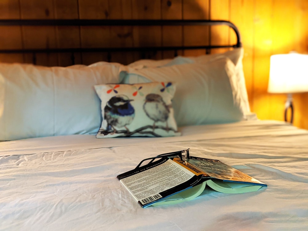 Turtle's Hideaway #12 | Lake View (Premiere Resort Amenities Included!) photo 1