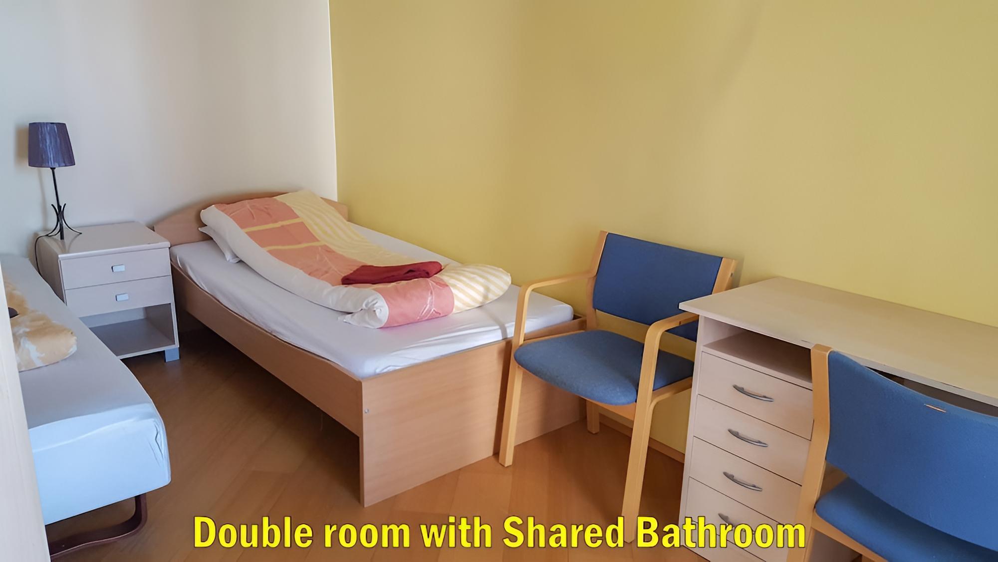 Double Room, Shared Bathroom photo 2