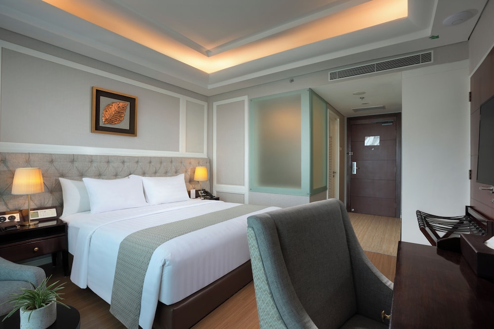 Deluxe Room, 1 Queen Bed, Non Smoking (Garden)