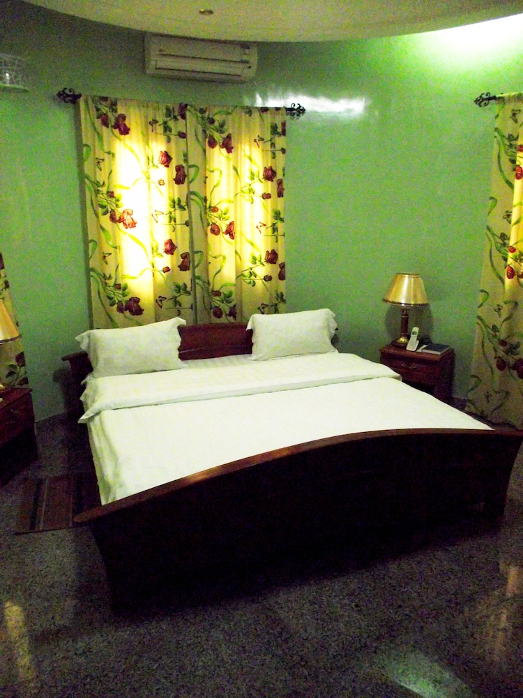 Basic Suite photo 2