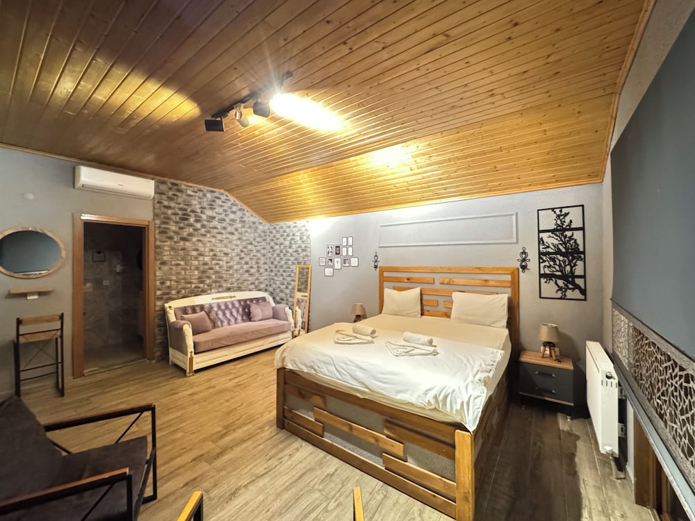 205 - Deluxe Somineli Balkon Dag Manzarali