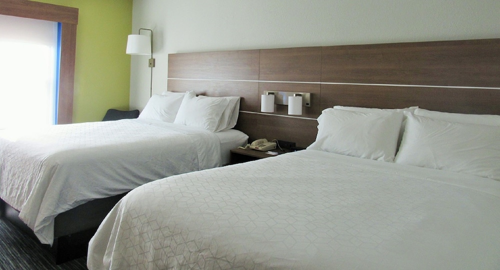 Standard Room, 2 Queen Beds, Accessible (Communications) - Photo 1