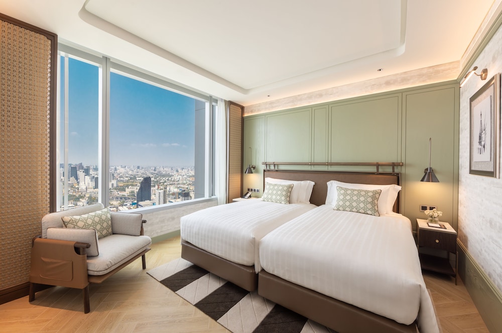 One Bedroom Suite with Lounge Access