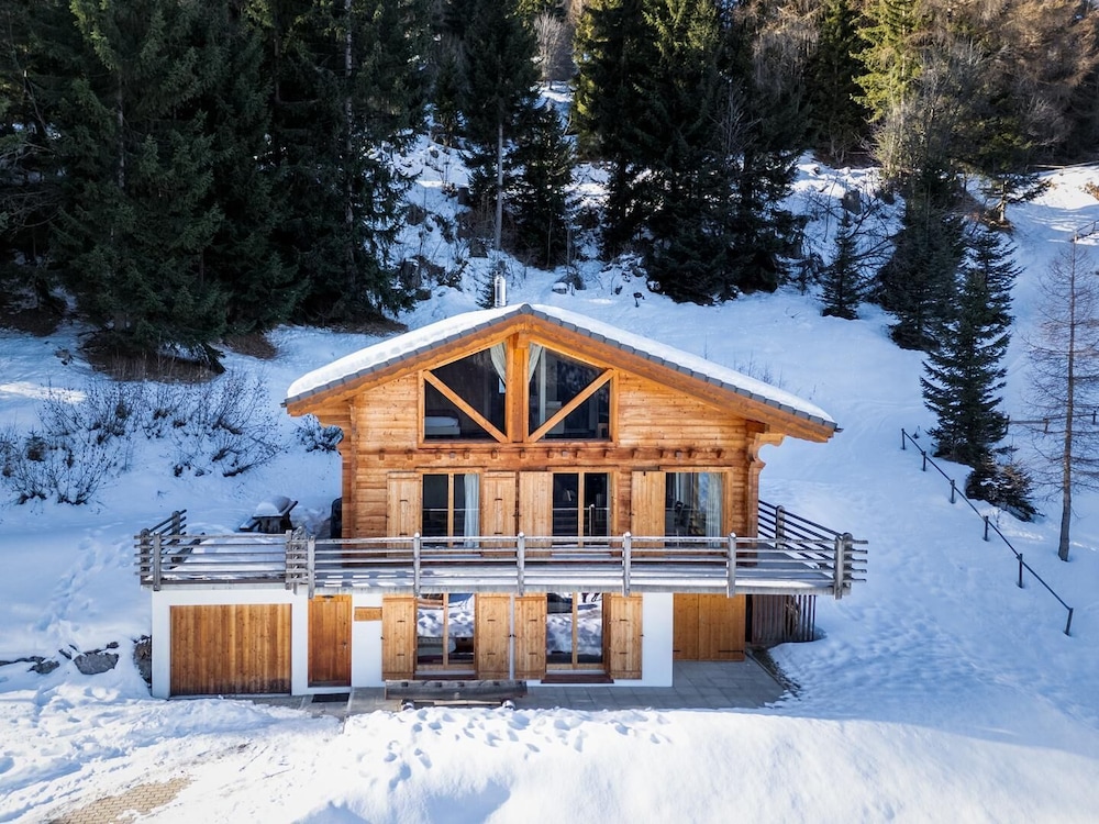 Chalet (5 Bedrooms)