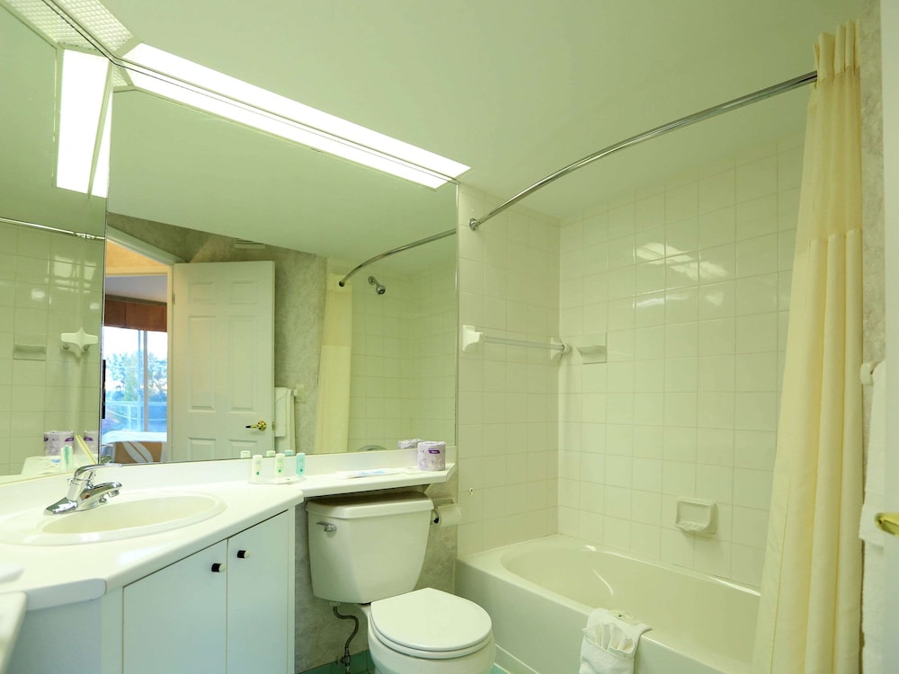 Suite, 2 Queen Beds, Non Smoking - Photo 16