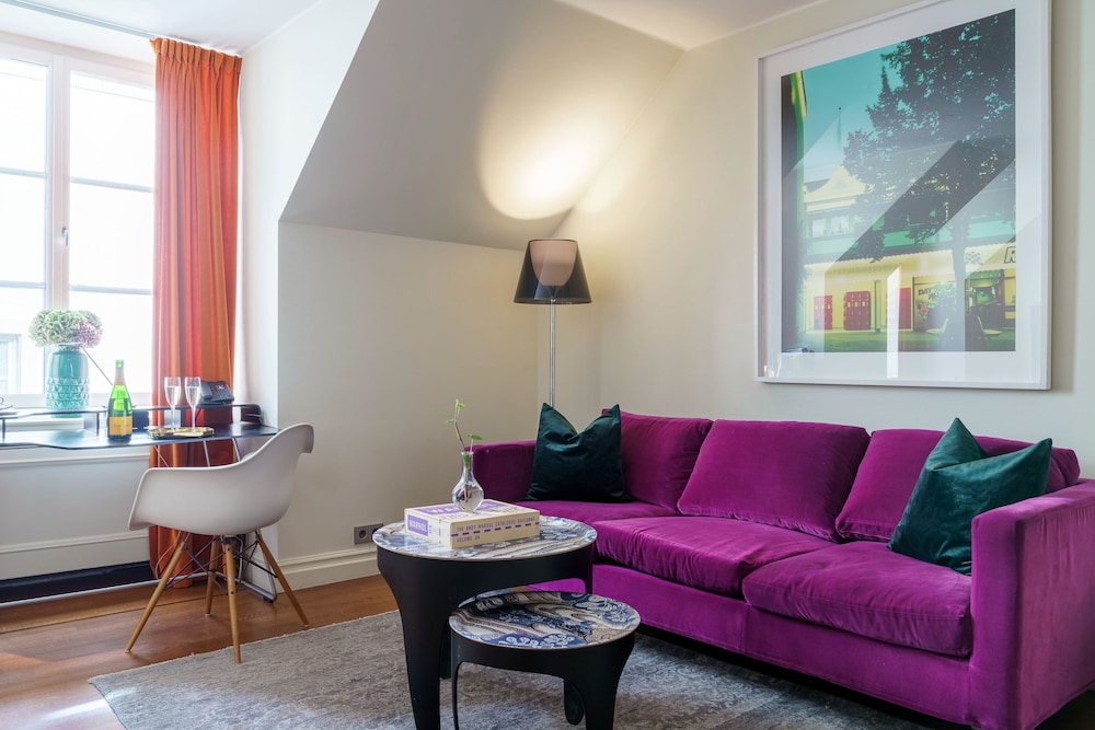 Spacious Superior - Photo 6