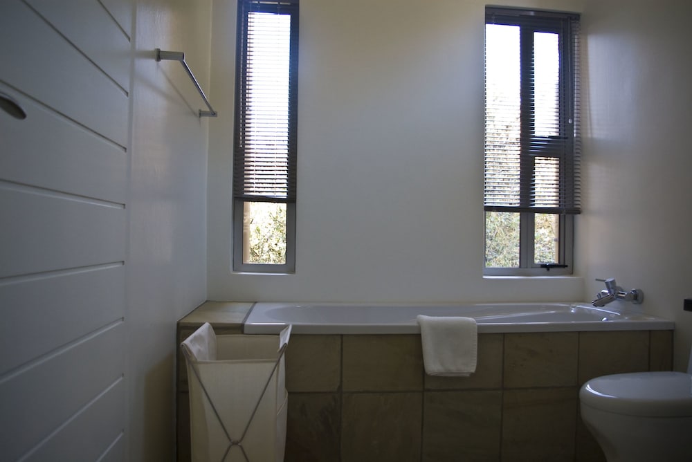 Executive Apartment, Non Smoking, City View photo 2